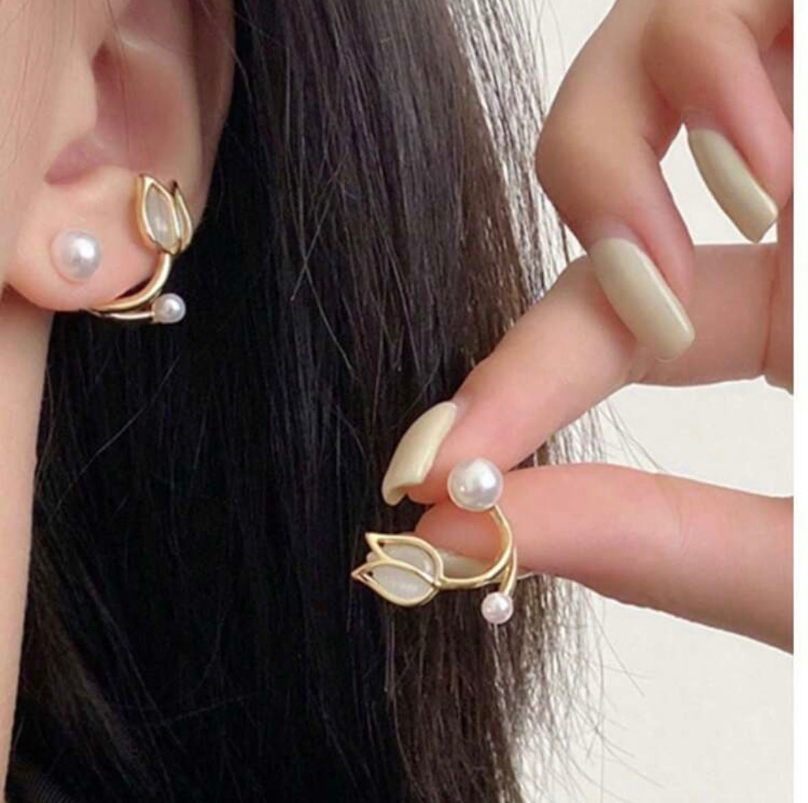 1 Pair Elegant Tulip Pearl Design Earrings