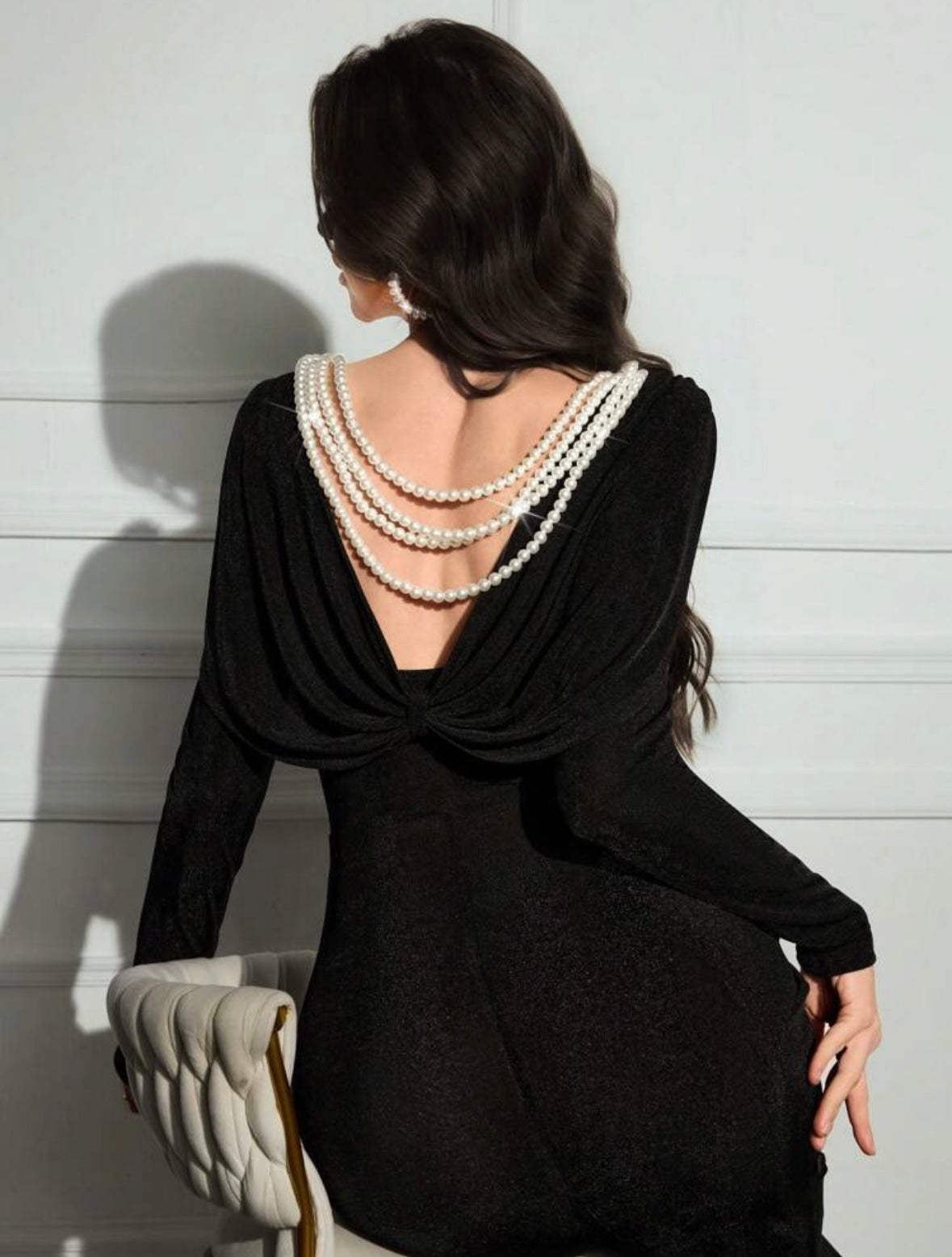 Fitted Silhouette | Elegant | Long sleeves | Adorned with Faux Pearls
