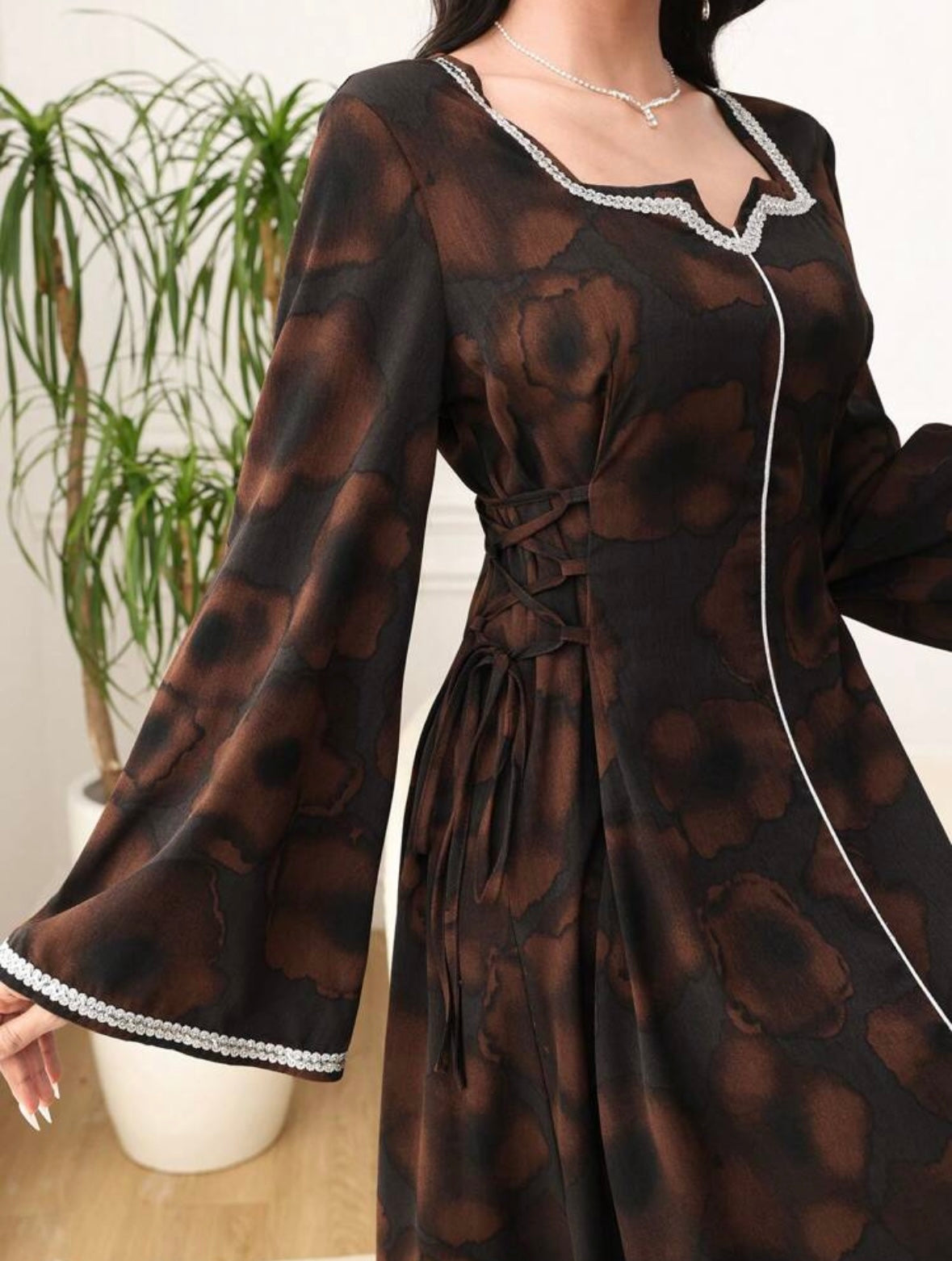 Women's Elegant Floral Print Crossed Strap Waist Flare Sleeve Arab Style Long Dress