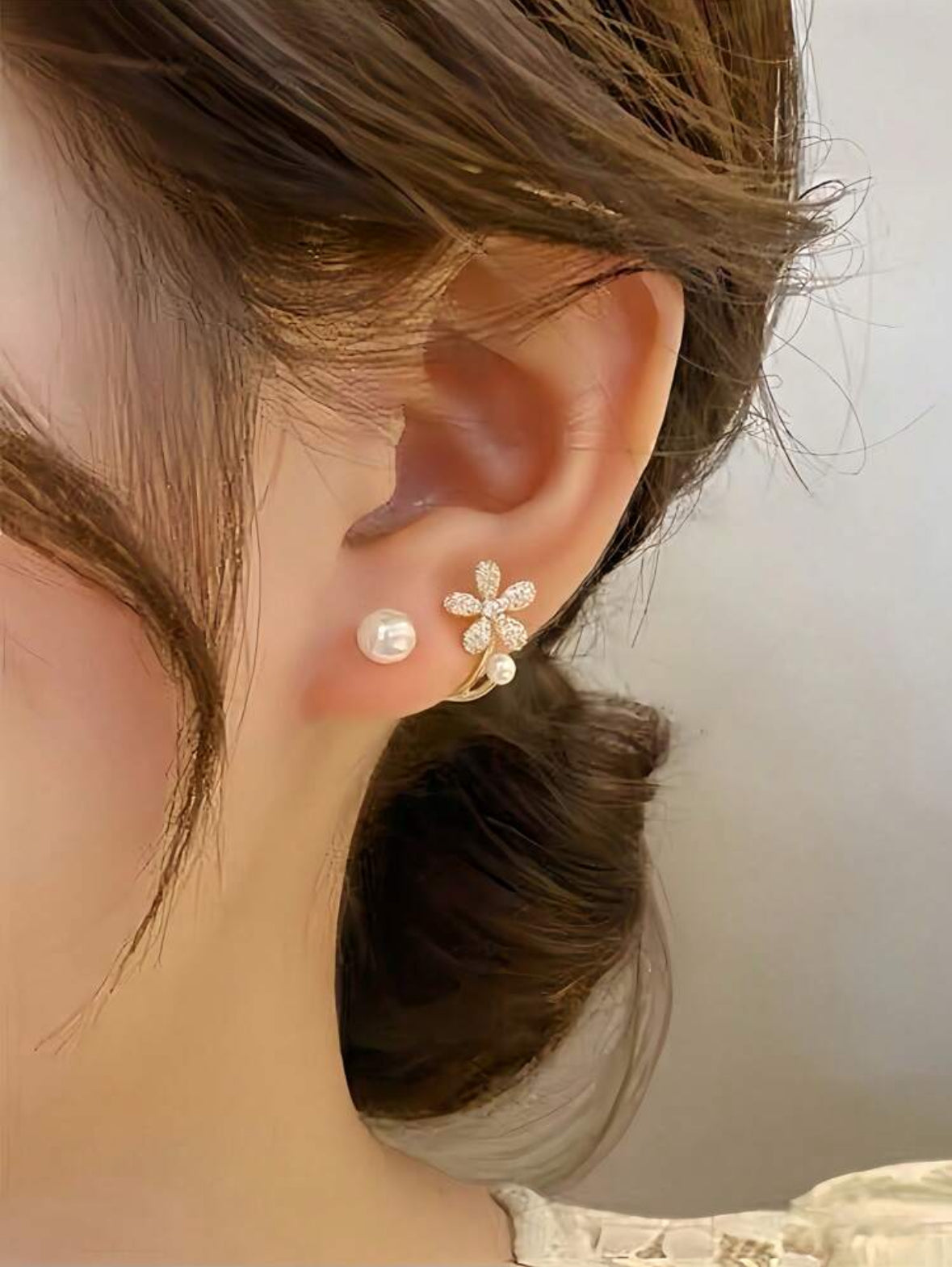 Rhinestone & Faux Pearl Leaf Flower Stud Earrings